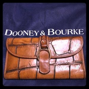 Tan leather Dooney and Burke purse and Wallet